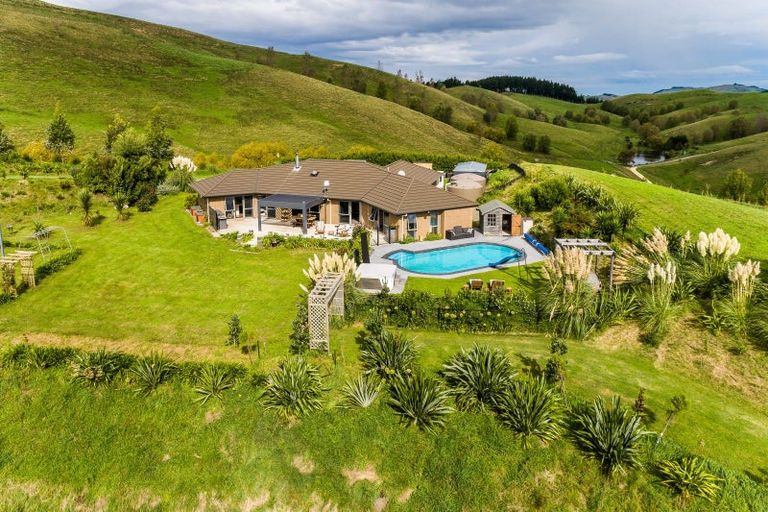 Photo of property in 57 Timoti Road, Waimarama, Havelock North, 4294
