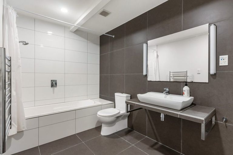 Photo of property in 7 Paris Place, Birkenhead, Auckland, 0626