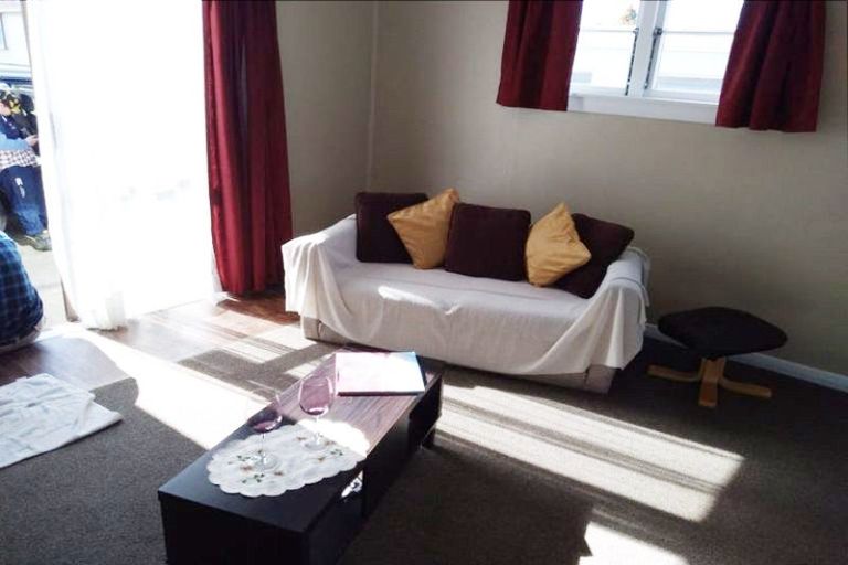 Photo of property in 47a Cook Street, Foxton, 4814