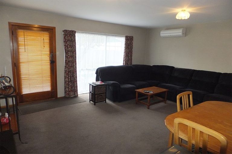 Photo of property in 2/490 Barbadoes Street, Edgeware, Christchurch, 8013