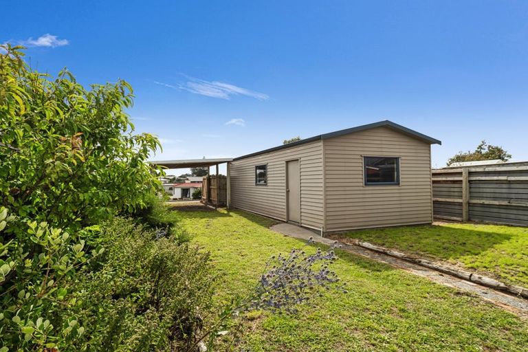 Photo of property in 5 Seafront Road, Castlecliff, Whanganui, 4501