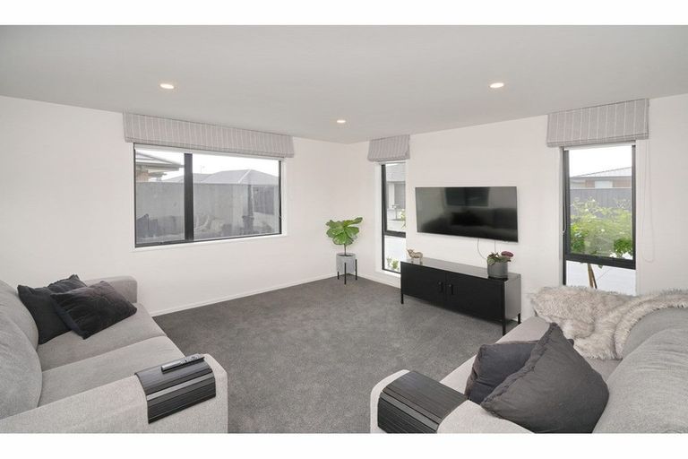 Photo of property in 46 William Deans Drive, Prebbleton, 7604