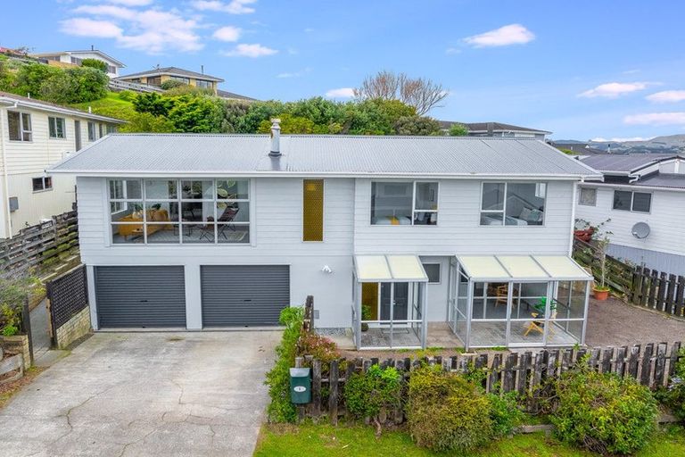 Photo of property in 6 Tregear Place, Camborne, Porirua, 5026