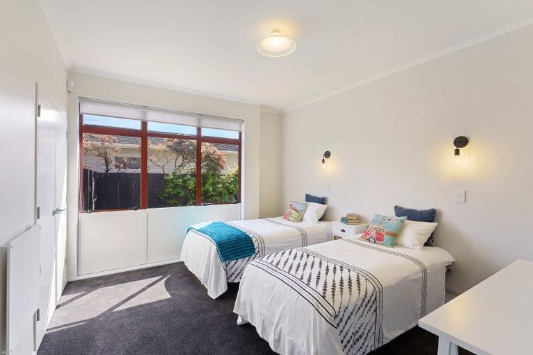 Photo of property in 11 Island View Terrace, Waikanae Beach, Waikanae, 5036