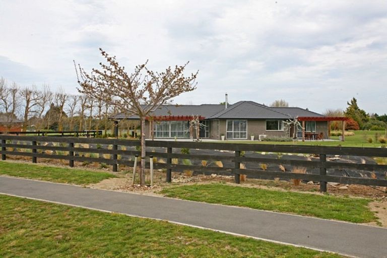 Photo of property in 17 Landsborough Drive, Darfield, 7571