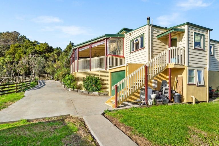 Photo of property in 51 Sterling Road, Paparoa, 0571