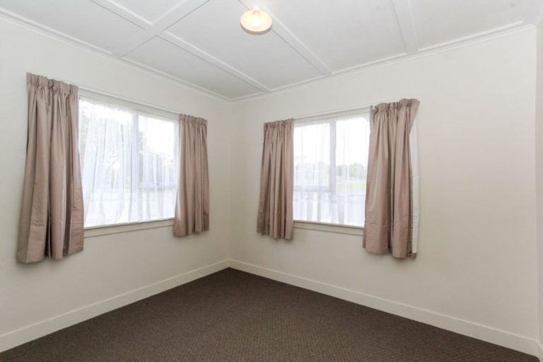 Photo of property in 98 Centennial Avenue, Waitara, 4320