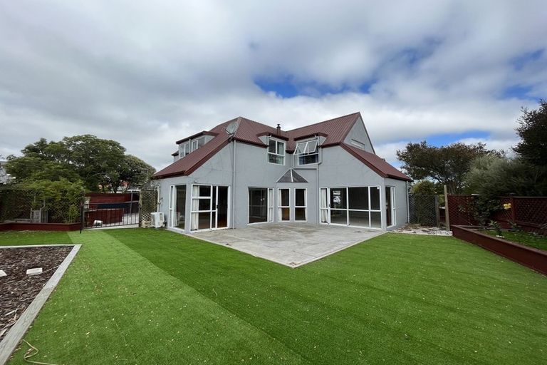 Photo of property in 42 Arkwright Place, Halswell, Christchurch, 8025