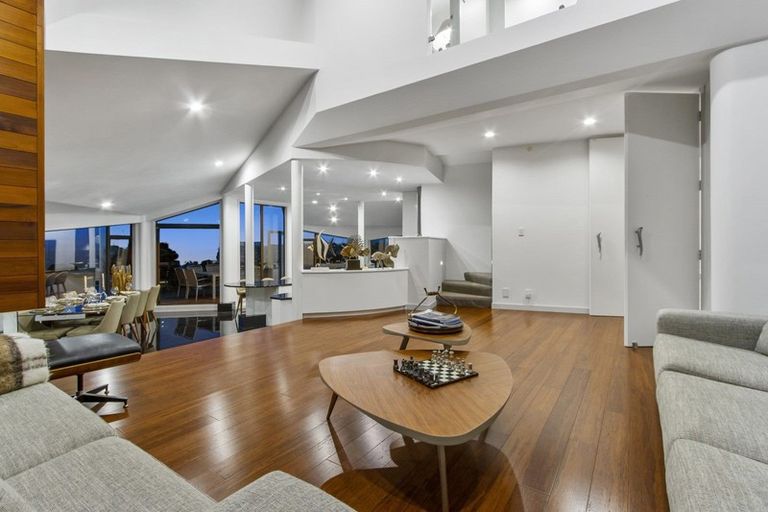 Photo of property in 839 Beach Road, Browns Bay, Auckland, 0630