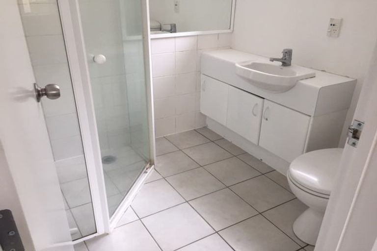 Photo of property in 2/14 Penning Road, Castor Bay, Auckland, 0620