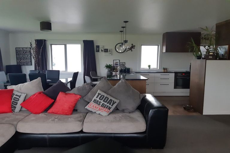 Photo of property in 67b Victoria Street, Carterton, 5713