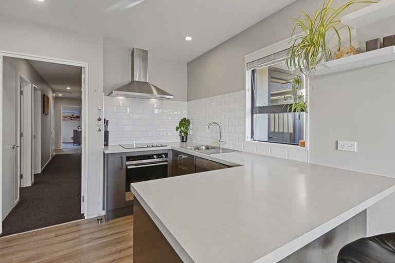 Photo of property in 10 Helmore Street, Rangiora, 7400