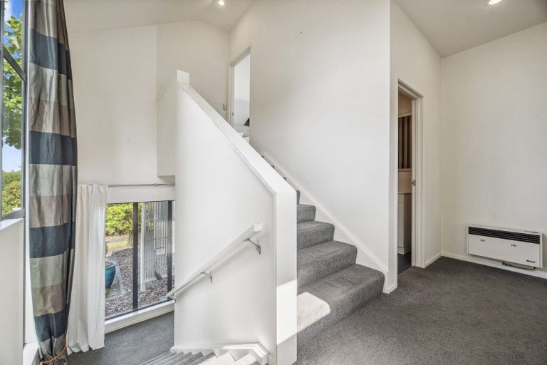 Photo of property in 7 Ngamotu Road, Taupo, 3330