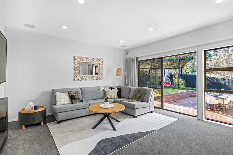 Photo of property in 17 Noumea Place, Mairangi Bay, Auckland, 0630