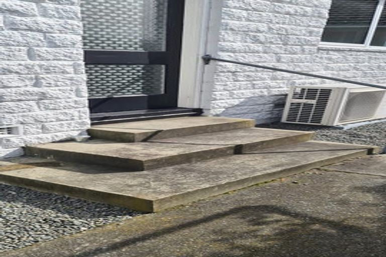 Photo of property in 309 New Brighton Road, Burwood, Christchurch, 8083