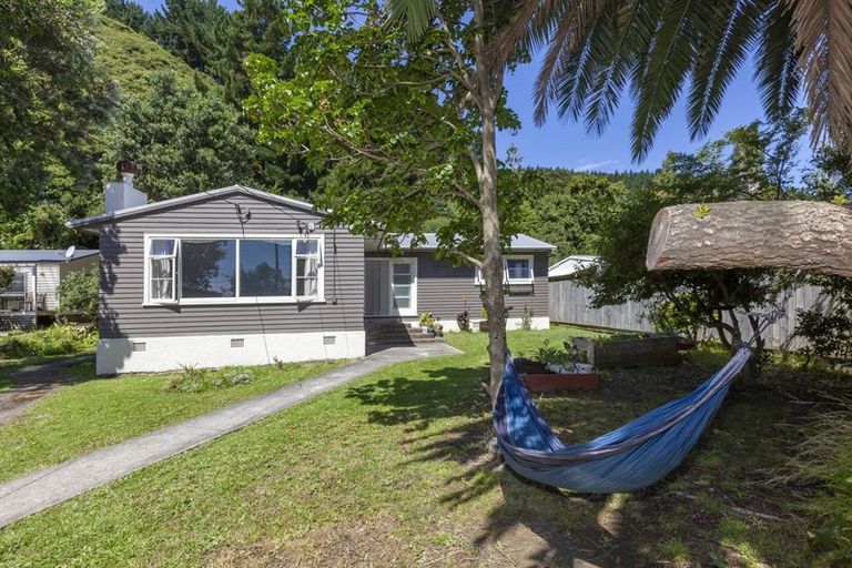 Photo of property in 44 Ruahine Street, Paraparaumu, 5032