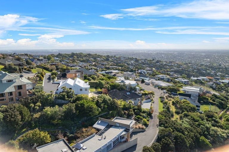 Photo of property in 7 Harry Ell Drive, Cashmere, Christchurch, 8022