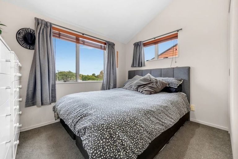 Photo of property in 2b Hall Avenue, Mangere, Auckland, 2022