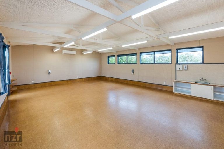 Photo of property in 51 Parnell Heights Drive, Kelvin Grove, Palmerston North, 4414