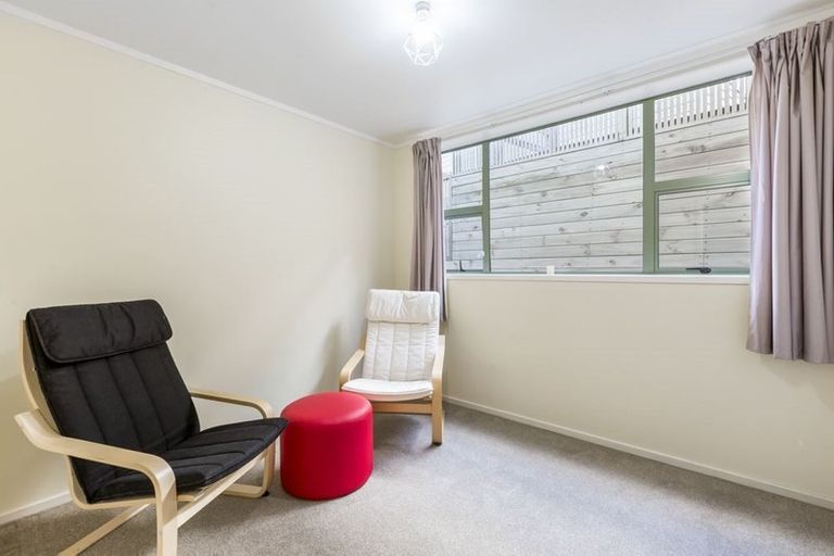 Photo of property in 2/287 Vipond Road, Stanmore Bay, Whangaparaoa, 0932