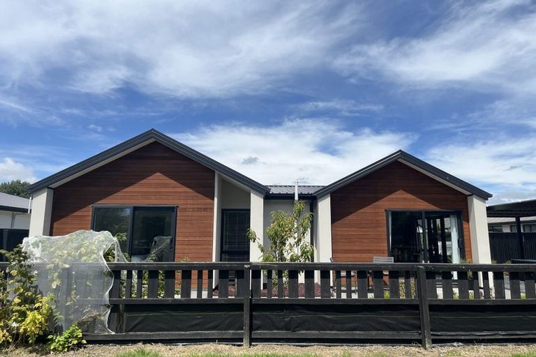 Photo of property in 17 Prospect Place, Halswell, Christchurch, 8025