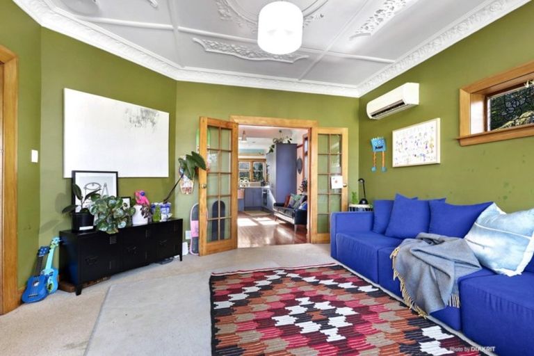 Photo of property in 121 Mornington Road, Brooklyn, Wellington, 6021