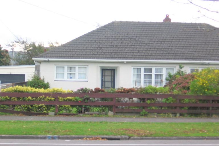 Photo of property in 355 Waiwhetu Road, Fairfield, Lower Hutt, 5011