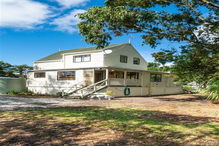 Photo of property in 2162 State Highway 16, Helensville, 0875