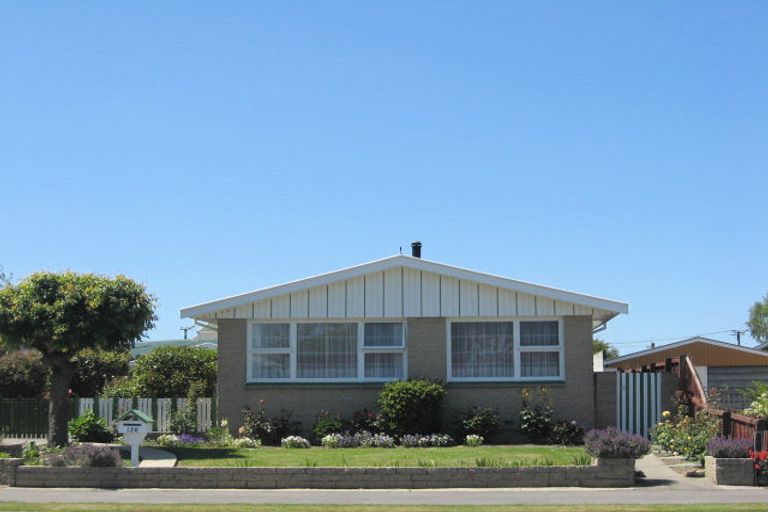 Photo of property in 126 Farrington Avenue, Bishopdale, Christchurch, 8053
