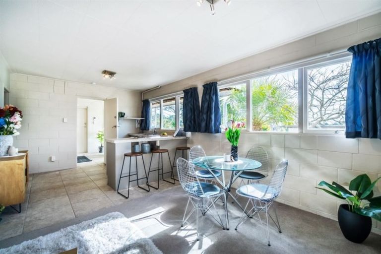 Photo of property in 8 Catrina Avenue, Birkenhead, Auckland, 0626