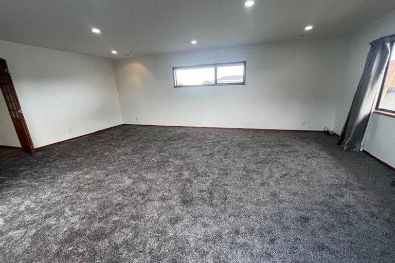 Photo of property in 26b Waller Avenue, Bucklands Beach, Auckland, 2012