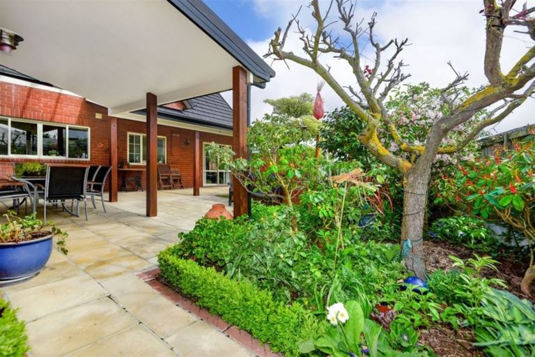 Photo of property in 28 Milesbrook Close, Rangiora, 7400