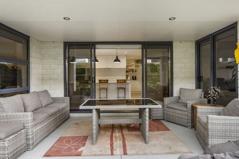 Photo of property in 105 Penetaka Heights, Pyes Pa, Tauranga, 3112