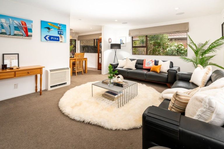 Photo of property in 80 Amapur Drive, Khandallah, Wellington, 6035