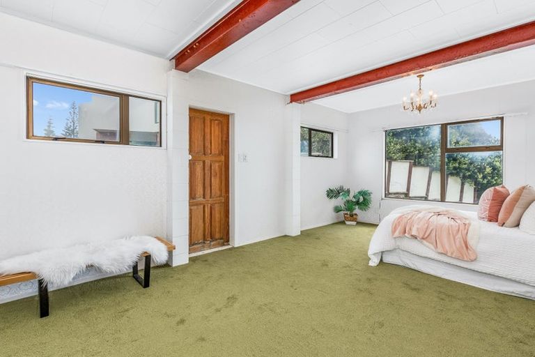 Photo of property in 71 Field Way, Waikanae Beach, Waikanae, 5036