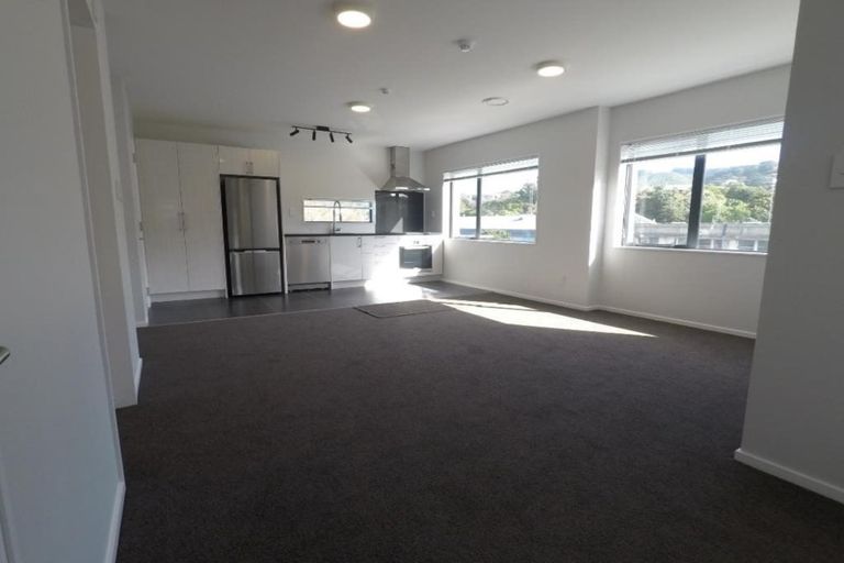 Photo of property in 4/232 Main Road, Tawa, Wellington, 5028