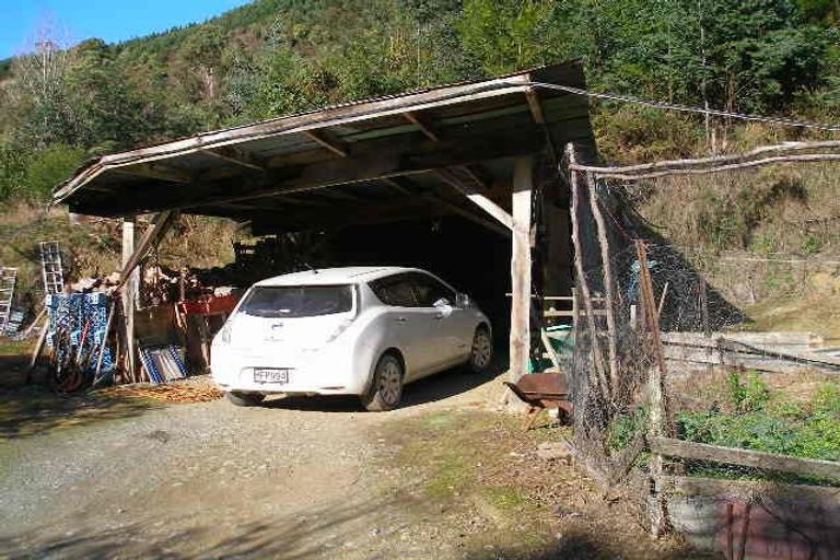 Photo of property in 130 Rayners Road, Hira, Nelson, 7071