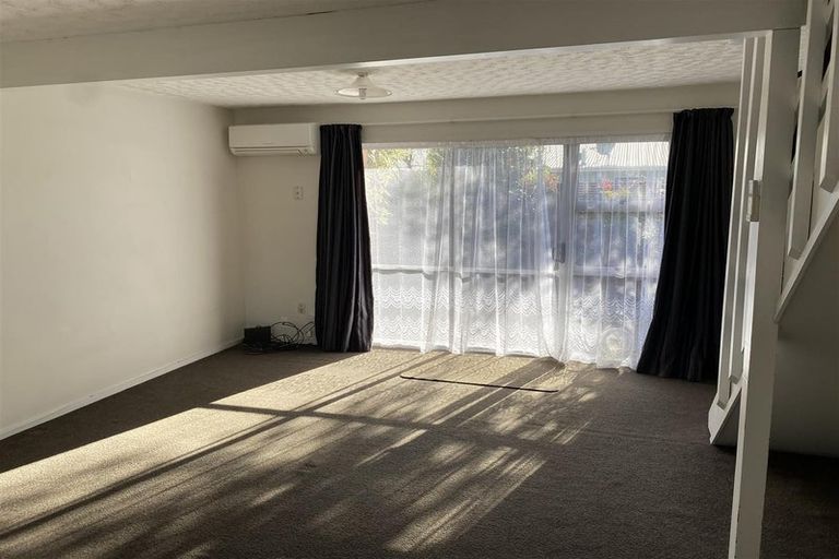 Photo of property in 2/14 Frederick Street, Waltham, Christchurch, 8011