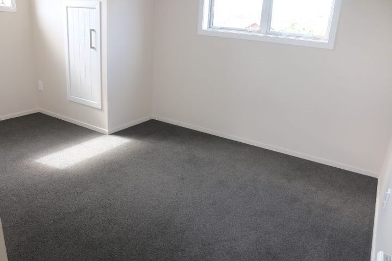 Photo of property in 11 Winston Avenue, Hokowhitu, Palmerston North, 4410