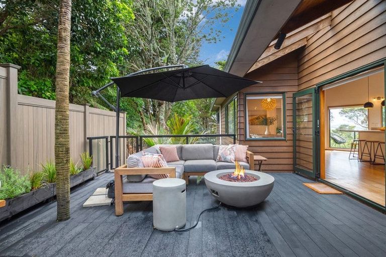 Photo of property in 24a Seaview Avenue, Northcote, Auckland, 0627