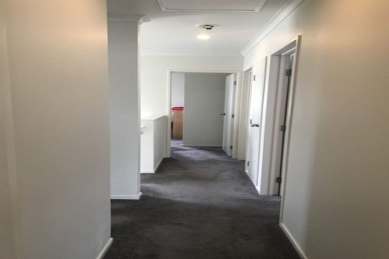 Photo of property in 30 Bruce Pulman Drive, Takanini, 2112