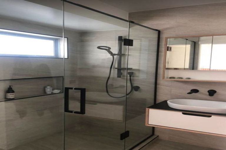 Photo of property in 2/8 Cecil Road, Milford, Auckland, 0620