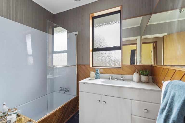 Photo of property in 9 Konini Grove, Raumati Beach, Paraparaumu, 5032