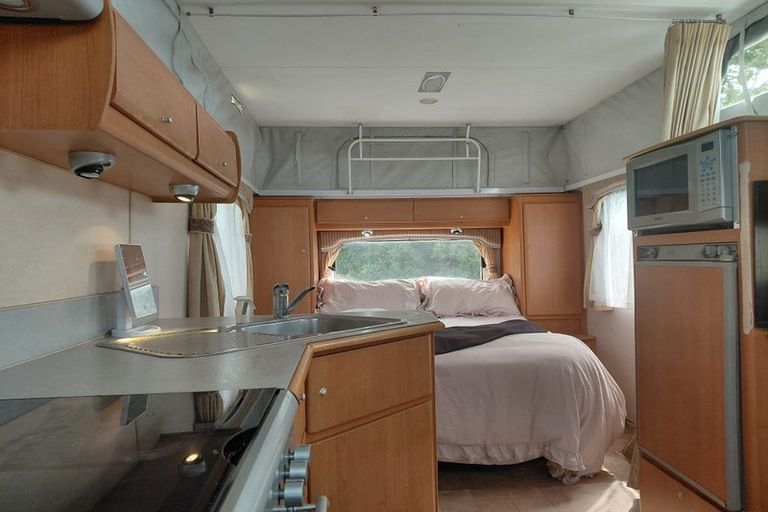 Photo of property in 13 Nancy Wake Place, Cable Bay, 0420