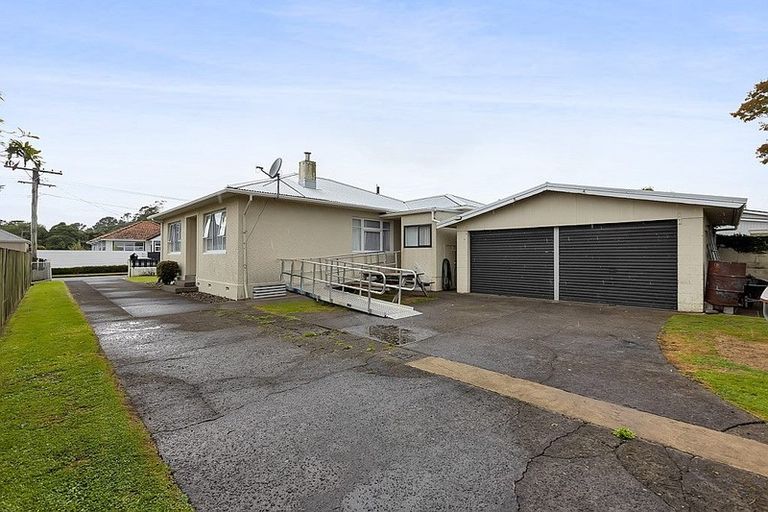 Photo of property in 10 Tokomaru Street, Welbourn, New Plymouth, 4312