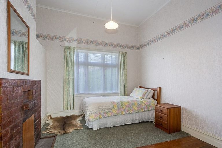 Photo of property in 108 Marine Parade, Bluff, 9814