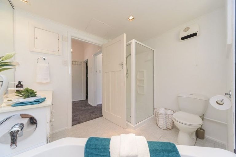 Photo of property in 17 Keeling Street, West End, Palmerston North, 4412