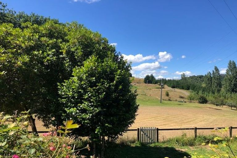Photo of property in 1621 Kanakanaia Road, Whatatutu, Te Karaka, 4091