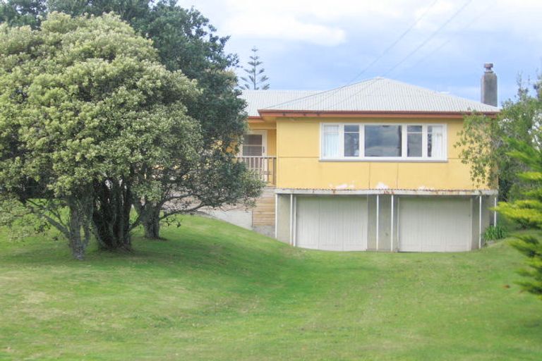 Photo of property in 124 Diana Avenue, Whangamata, 3620