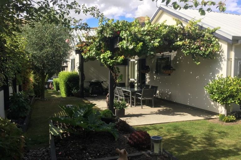 Photo of property in 6 Helms Court, Arrowtown, 9302